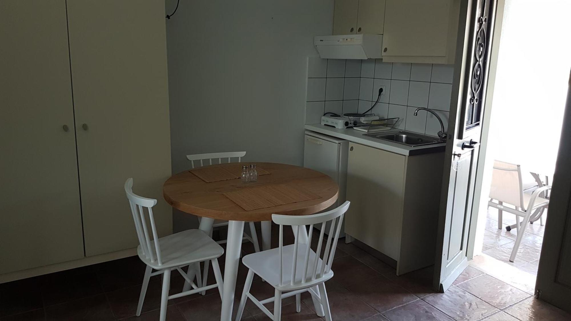 Aeolus Pool Apts Palekastro Exteriör bild